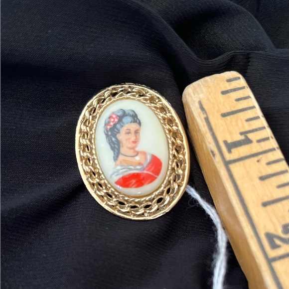 Vintage Senorita Brooch - Picture 2 of 4